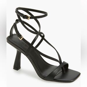 Open Edit Robyn Sandal